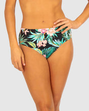 Load image into Gallery viewer, Baku Bermuda Mid Pant