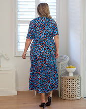 Load image into Gallery viewer, Freez Wendy Dress