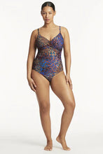 Load image into Gallery viewer, Sea Level Hunter Print Twist Front DD/E cup One Piece
