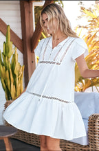Load image into Gallery viewer, Jaase White Poppy Cotton Jess Dress

