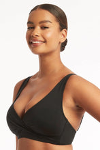 Load image into Gallery viewer, Sea Level Croiss Front Multifit Bra Top
